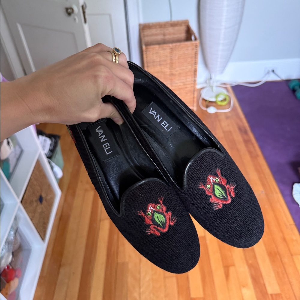 Van Eli Black Slip-On Loafers with Red & Green Frog Embroidery